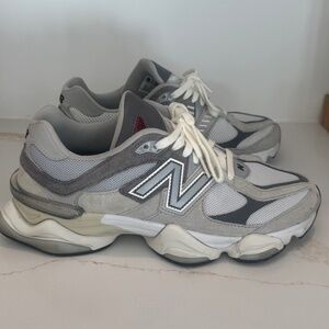 New Balance 9060 Mens Size 10 Grey